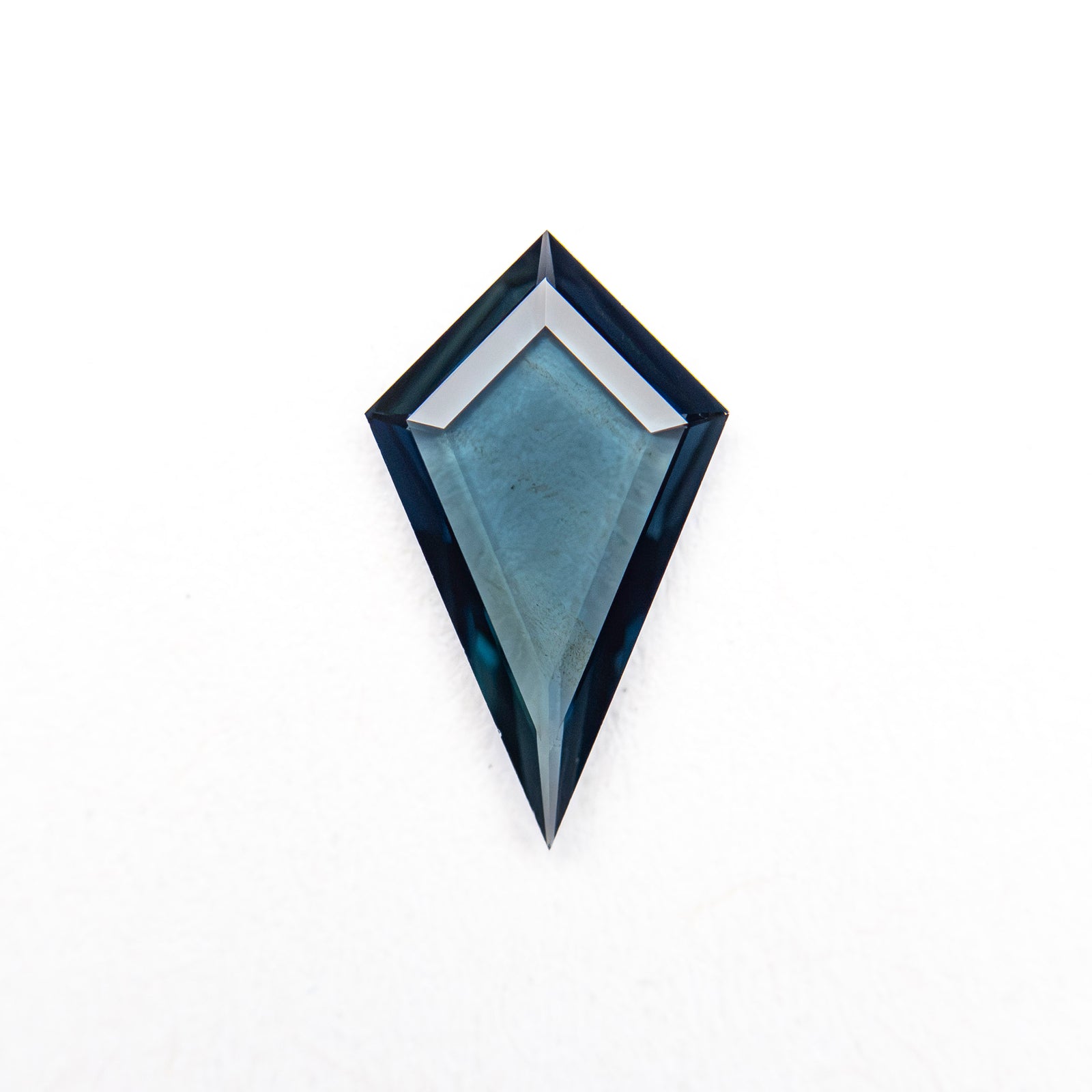 0.46ct 9.37x5.50x1.26mm Kite Portrait Cut Sapphire 27730-05