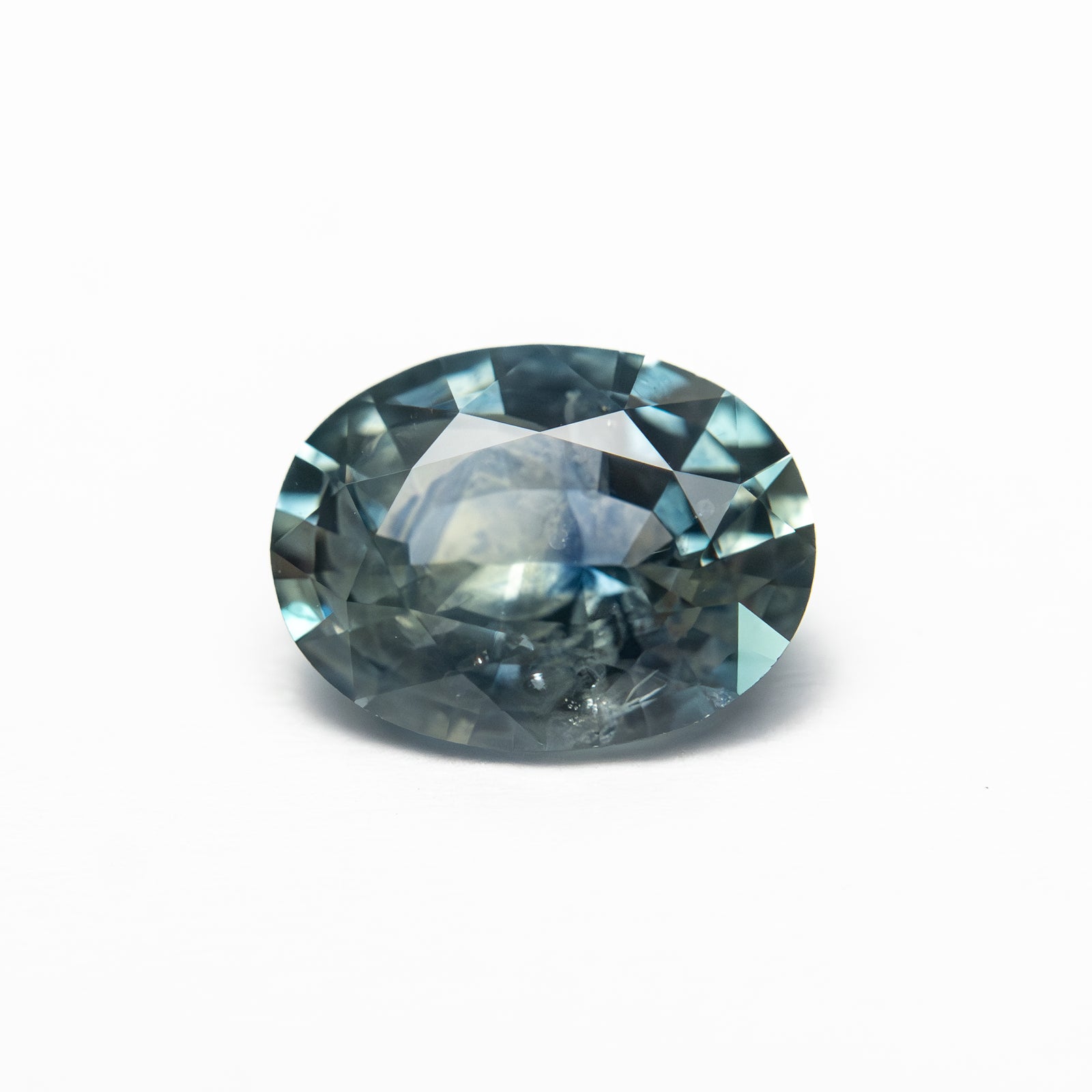 1.38ct 8.00x6.03x3.59mm Oval Brilliant Sapphire 27734-01