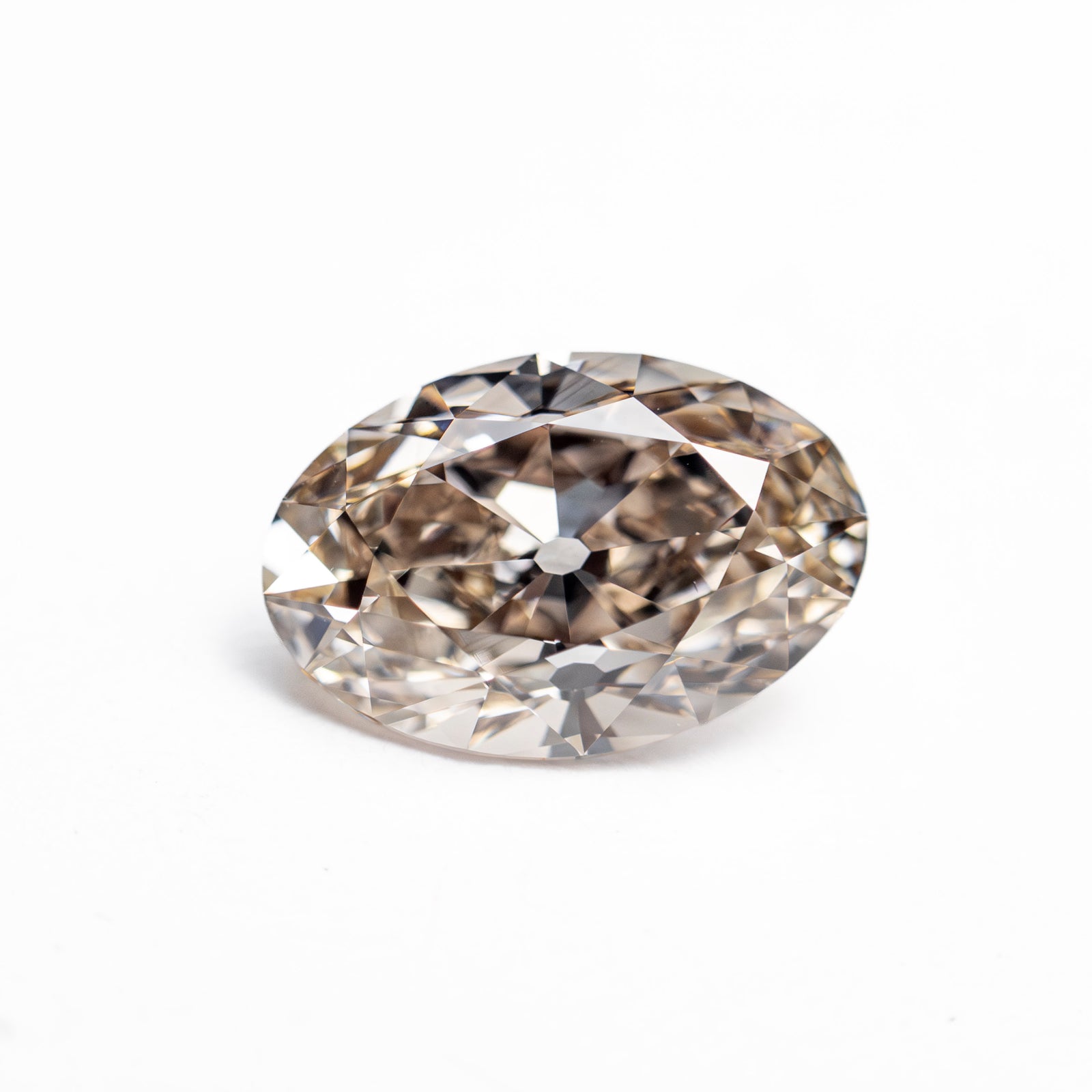 1.65ct 9.32x6.27x4.14mm VS2 C3 Modern Antique Oval Brilliant 27905-02