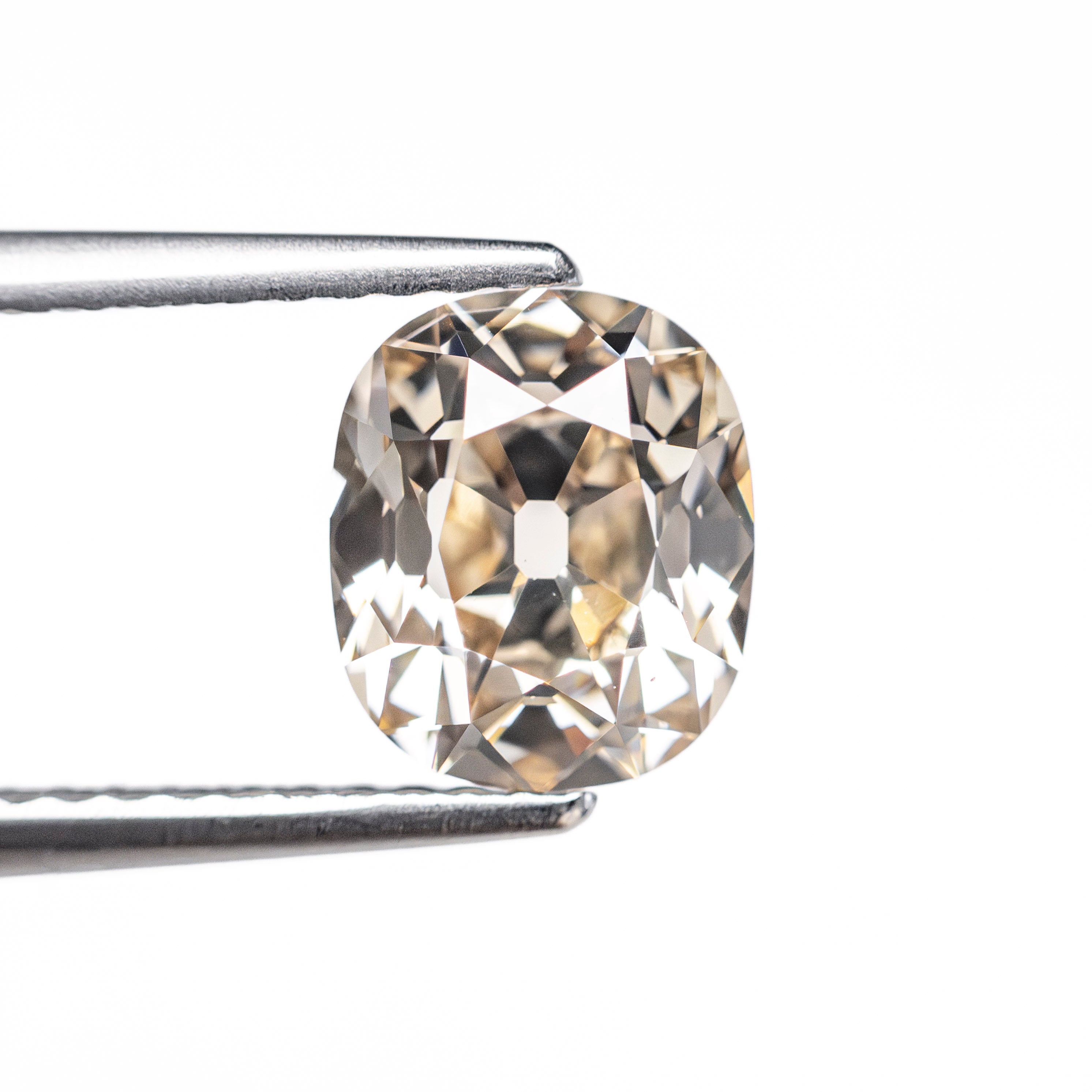 1.68ct 7.65x6.50x4.37mm VS2 C4 Modern Antique Old Mine Cut 27905-03