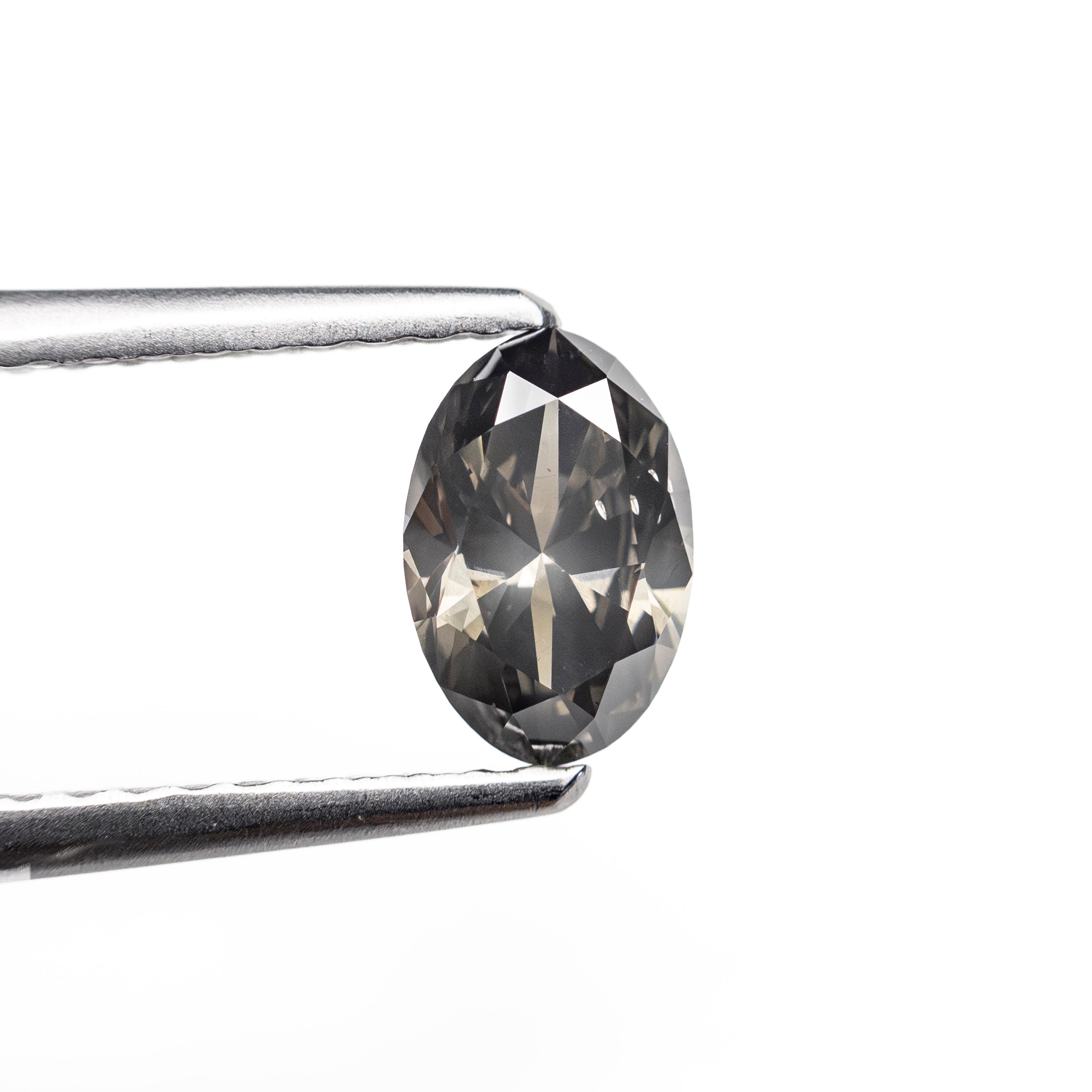0.58ct 6.75x4.46x2.77mm Oval Brilliant 27909-05