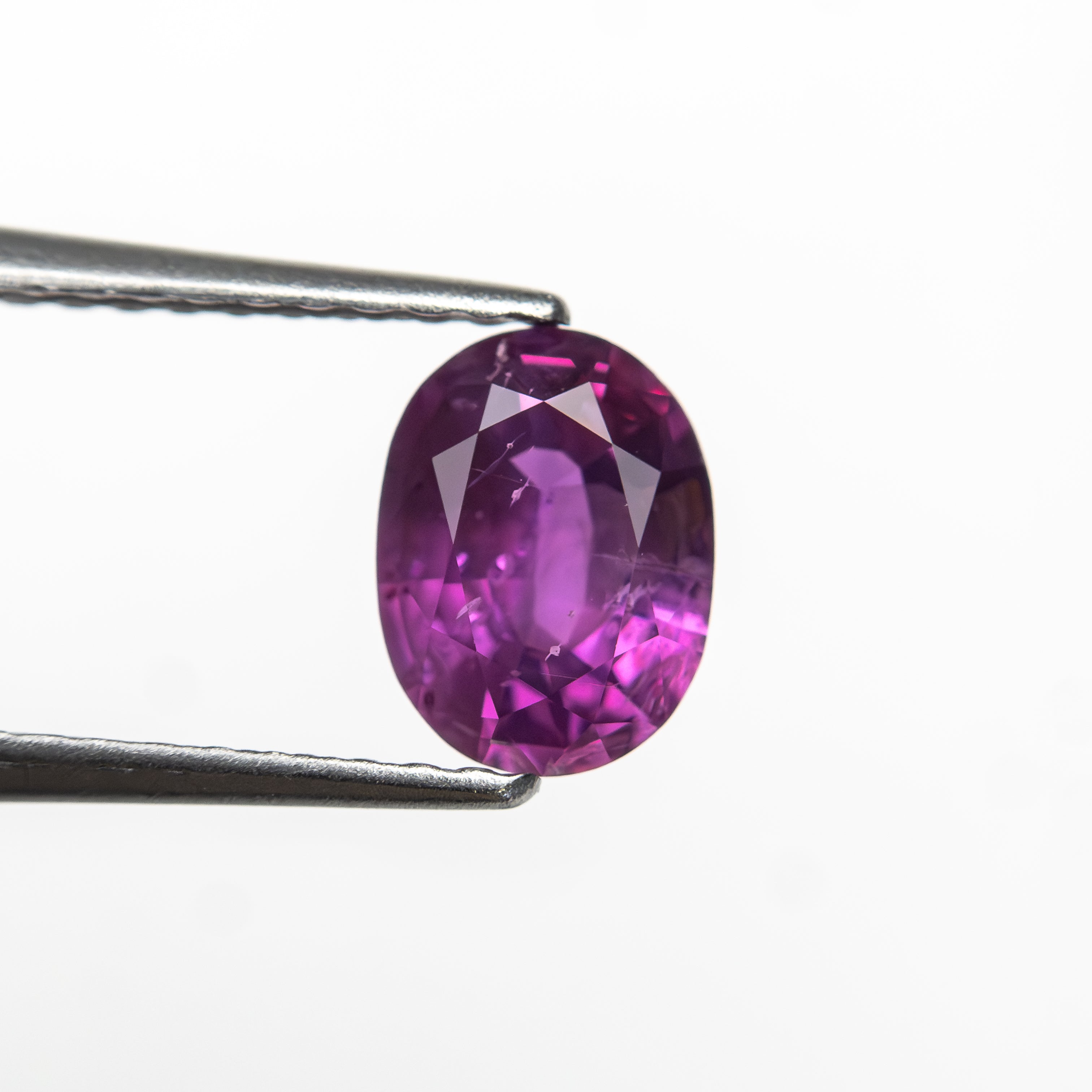 0.96ct 6.84x5.14x3.16mm Oval Brilliant Sapphire 27956-30