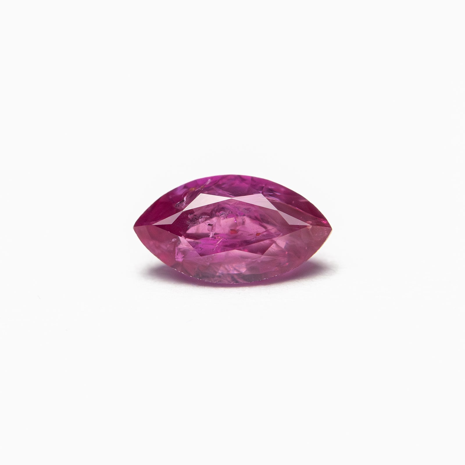 0.56ct 7.01x3.91x2.82mm Marquise Brilliant Sapphire 27957-22