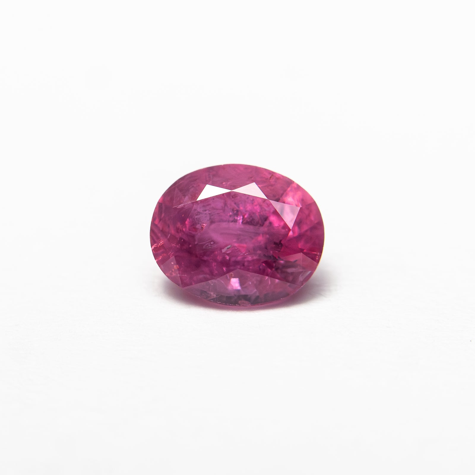 0.77ct 6.02x4.92x3.27mm Oval Brilliant Sapphire 27957-35