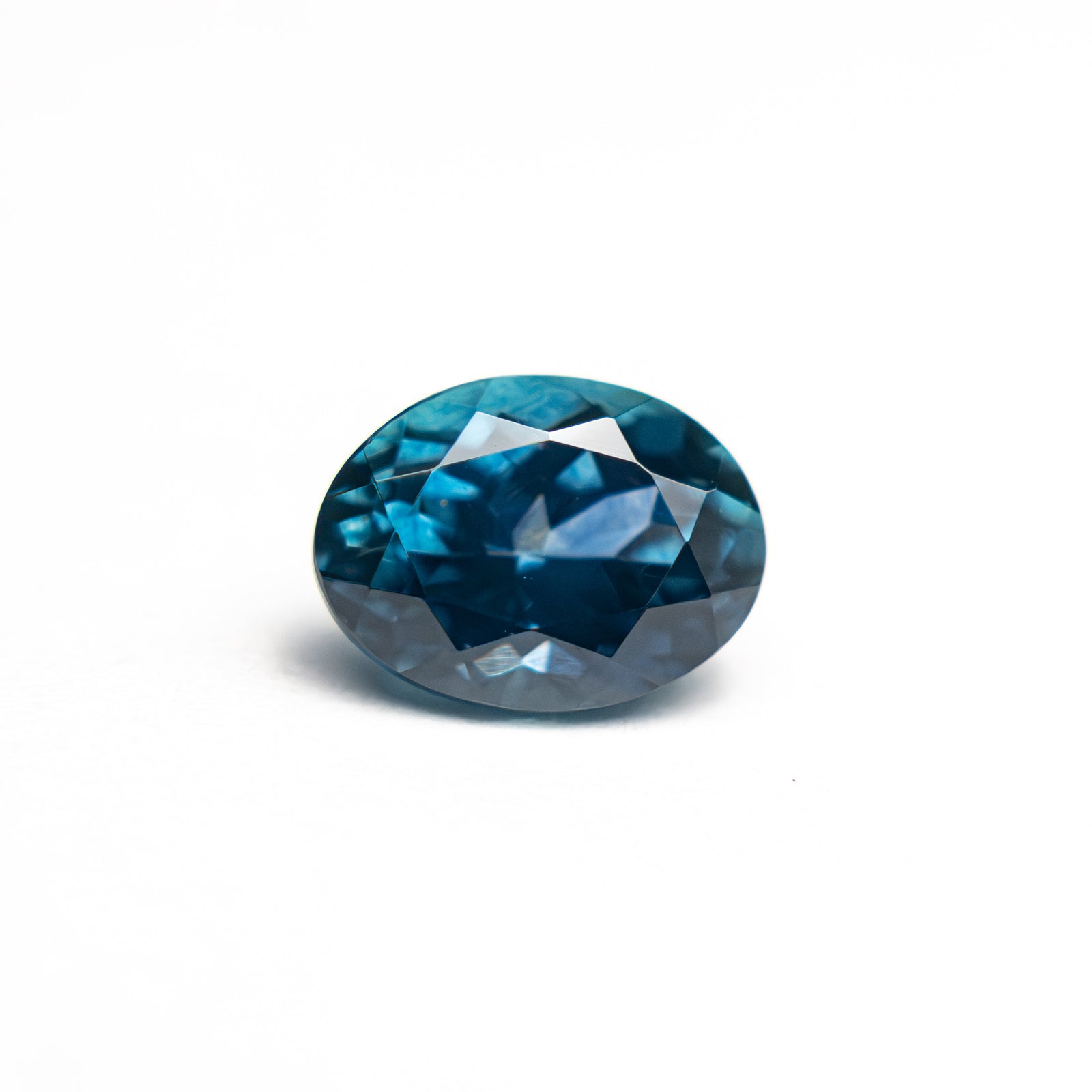 1.38ct 7.26x5.50x4.18mm Oval Brilliant Sapphire 28028-17