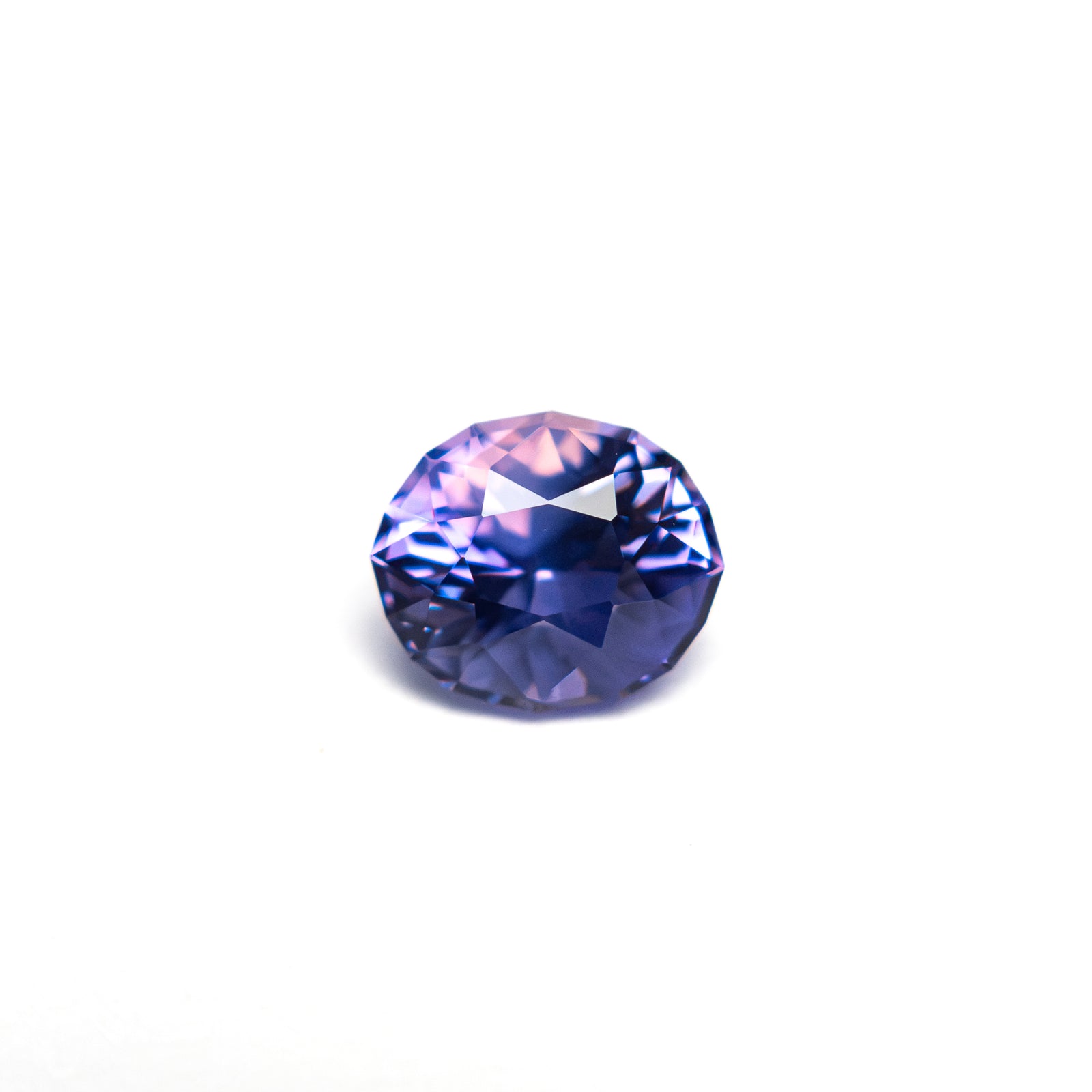 0.76ct 5.86x4.97x3.57mm Geo Oval Brilliant Sapphire 28204-01
