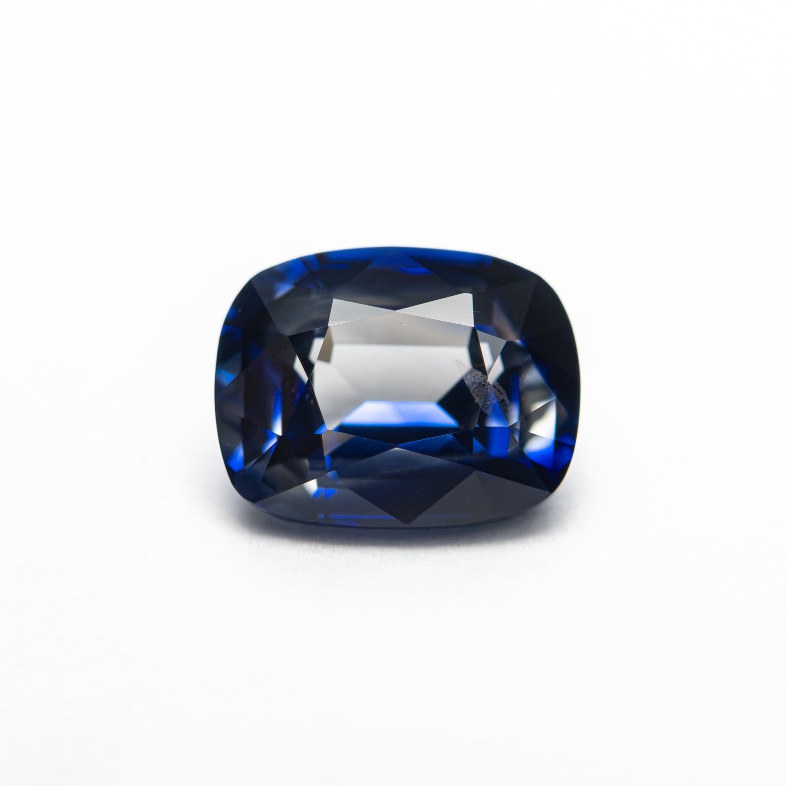 1.79ct 7.76x6.10x4.09mm Cushion Brilliant Sapphire 28216-01