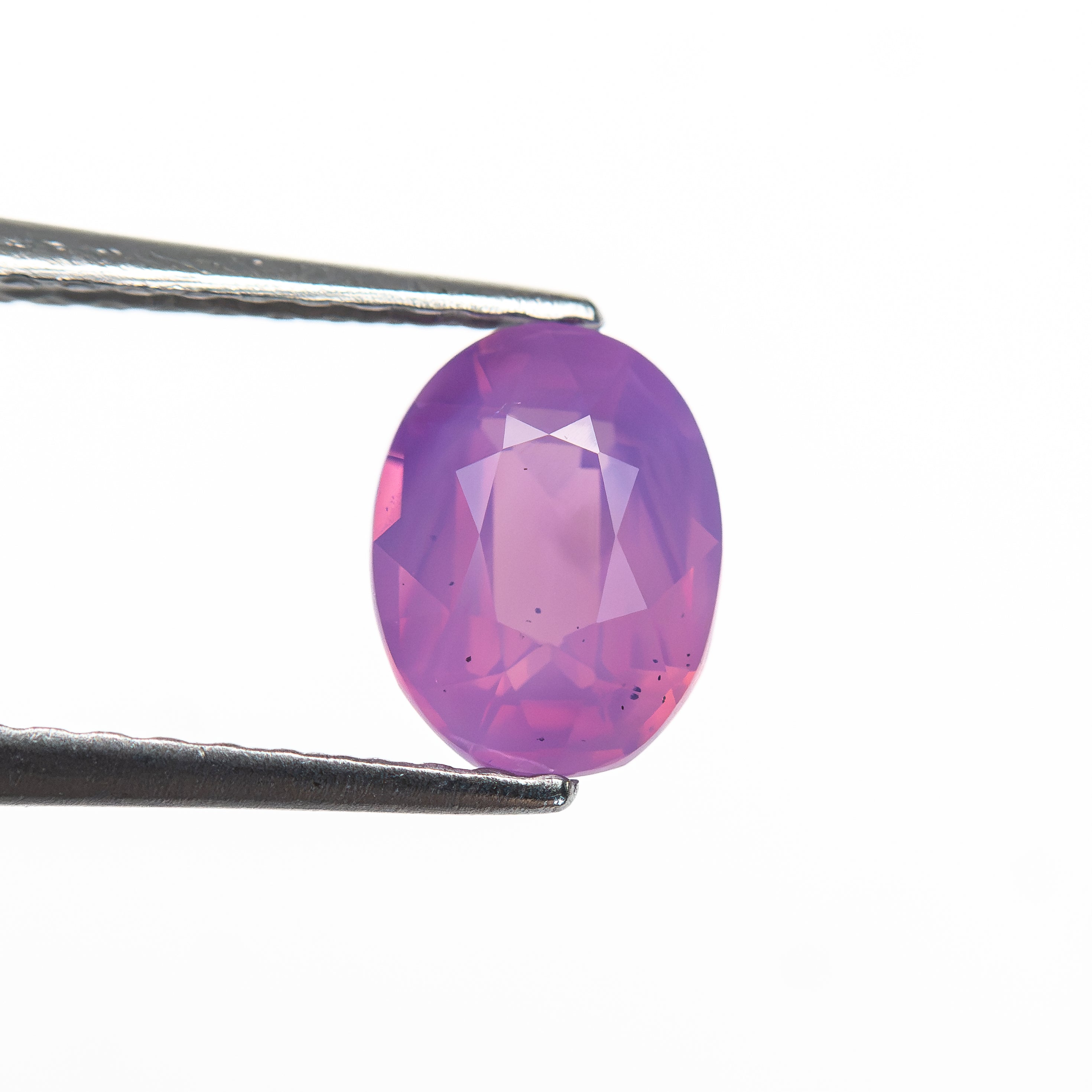 1.03ct 6.78x5.22x3.35mm Oval Brilliant Sapphire 28248-01