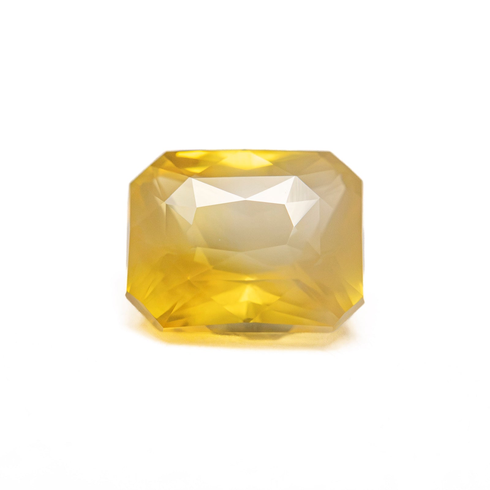2.54ct 7.98x6.41x4.68mm Cut Corner Rectangle Brilliant Sapphire 28269-01
