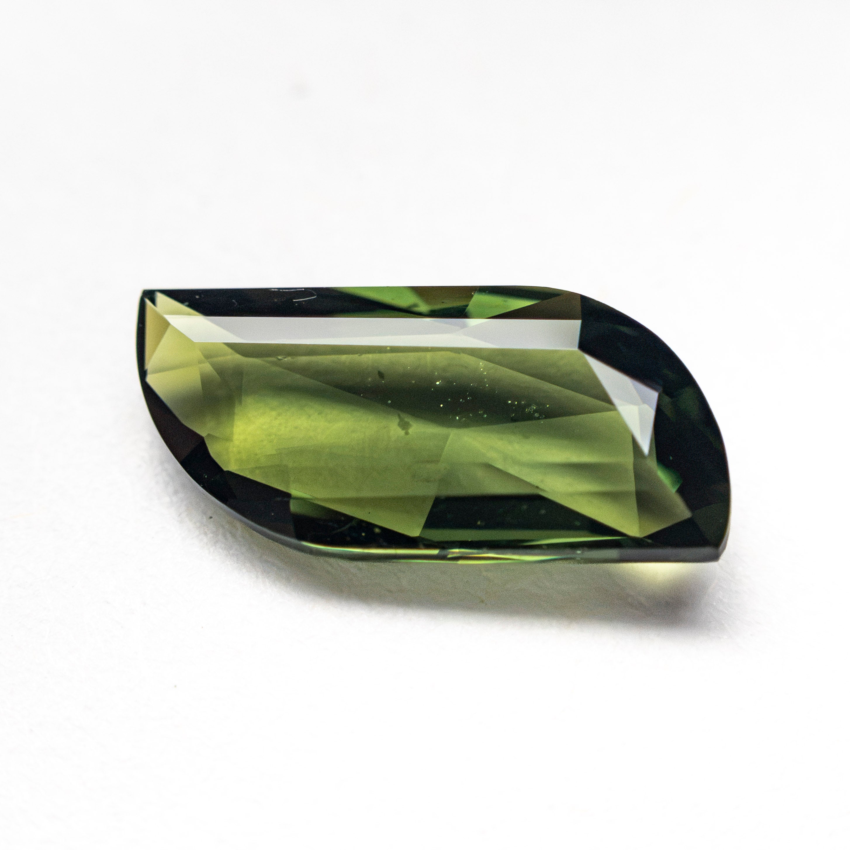 1.95ct 11.11x5.51x2.72mm Fire Double Cut Sapphire 28298-04