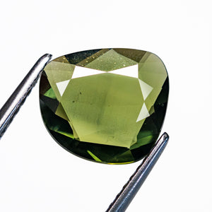 2.75ct 10.08x9.05x2.79mm Amorphous Double Cut Sapphire 28298-08