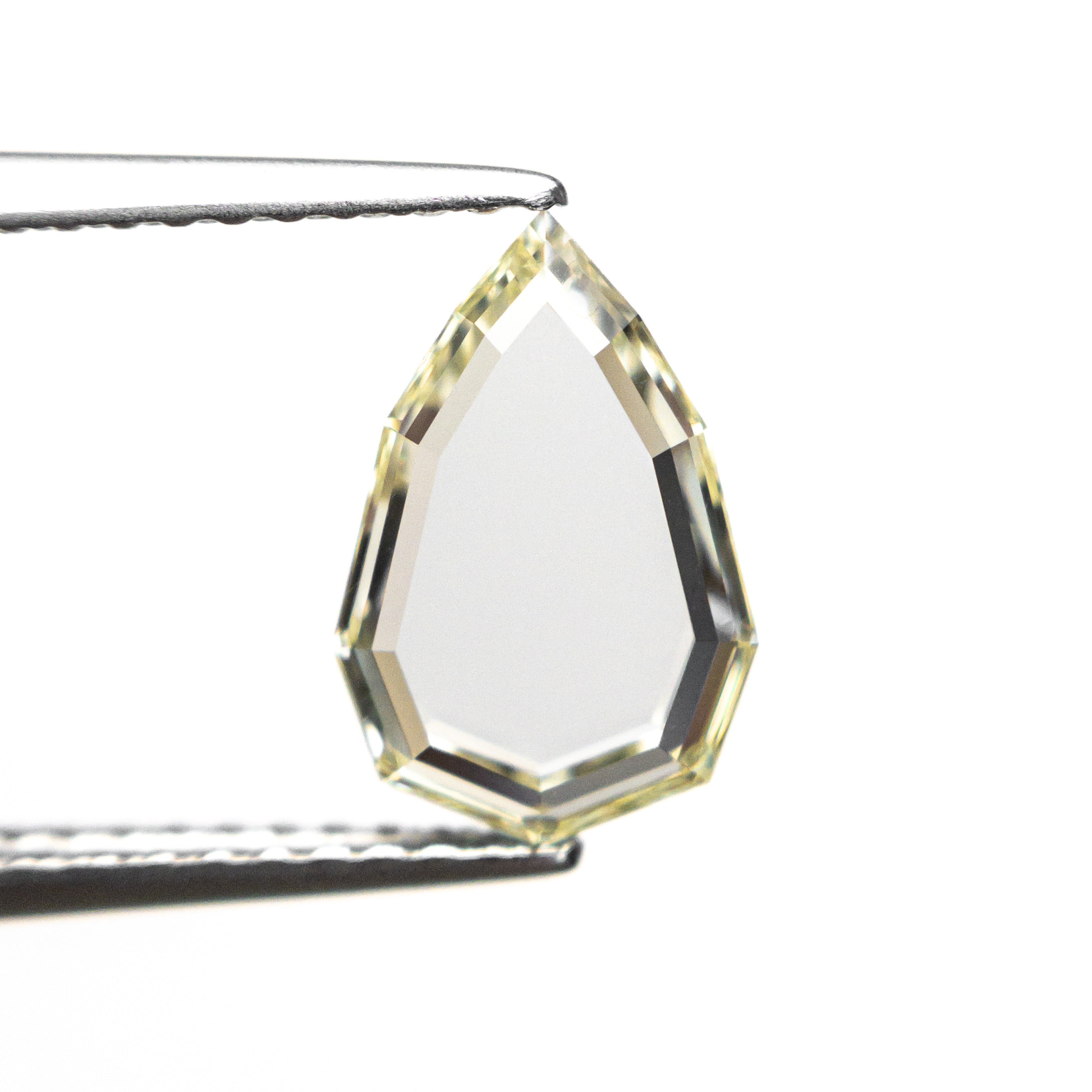 1.27ct 10.22x6.81x1.99mm GIA VS1 Q-R Geo Pear Portrait Cut 28329-01