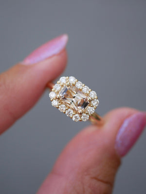 Peach Sapphire Diana Ring
