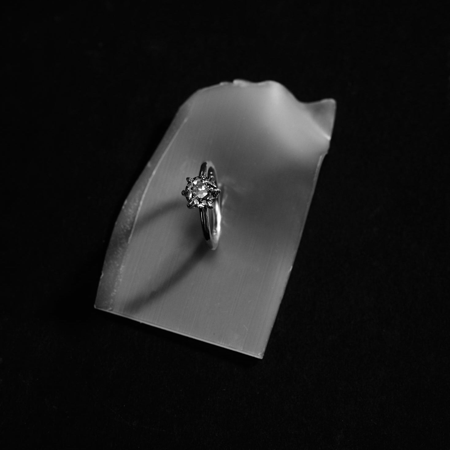 1.56ct Round Old European Cut <br><b> We Are Arrow Ltd </b>| 2/ Modern Antique Champagne Ring