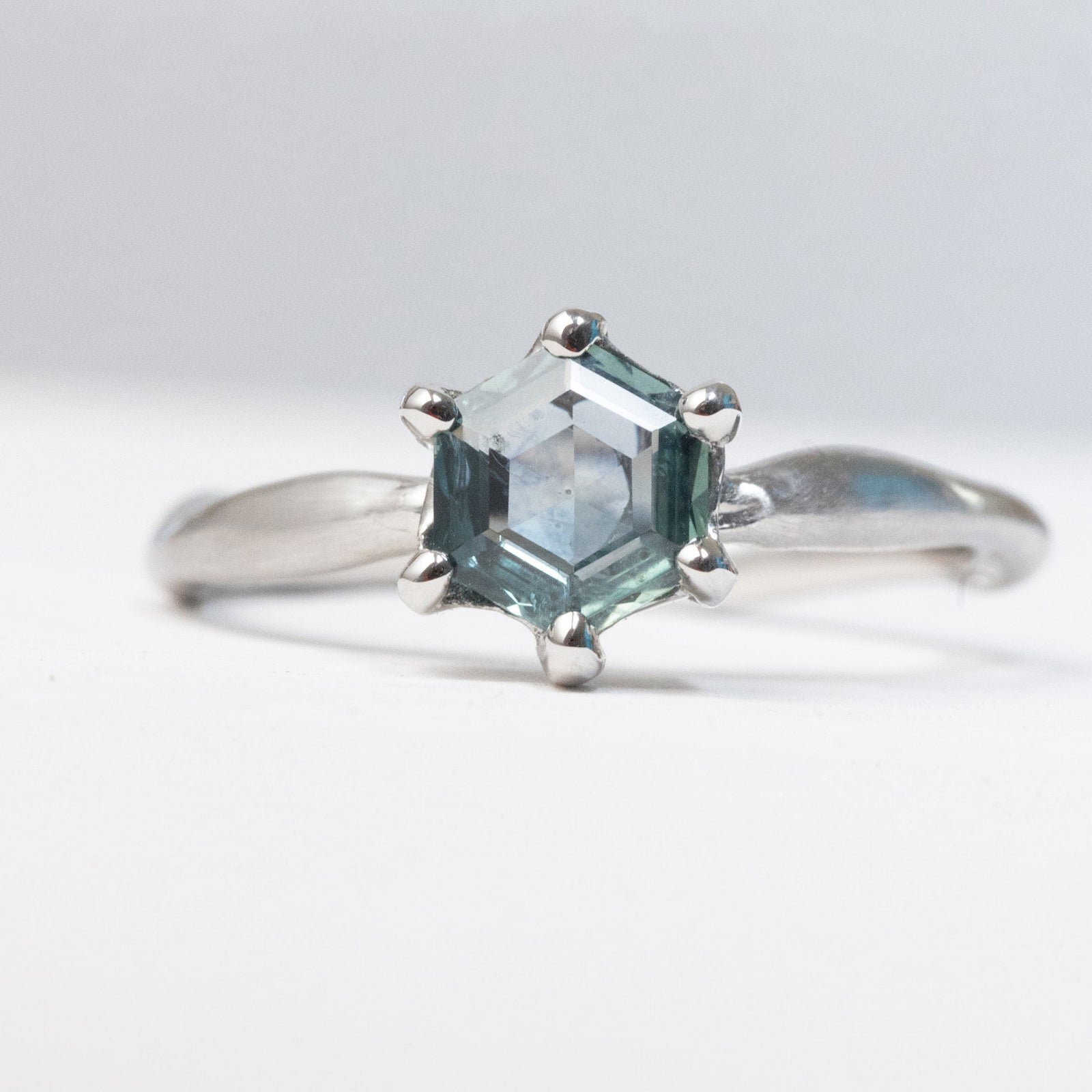 0.87ct Hexagon Step Cut Sapphire <br><b> Ileava Jewelry </b>| Hexagon Water Ring