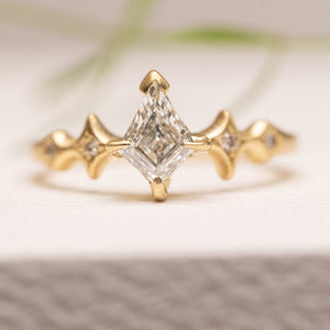 0.84ct Kite Step Cut <br><b> Ileava Jewelry </b> | Sylvie - Kite Shape Canadian Salt and Pepper