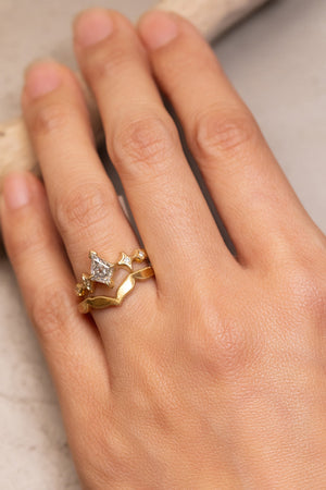 0.84ct Kite Step Cut <br><b> Ileava Jewelry </b> | Sylvie - Kite Shape Canadian Salt and Pepper