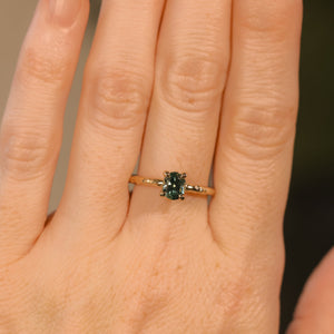 0.85ct Oval Precision Cut Ocean Blue Montana Sapphire Evergreen Carved 4 Prong Solitaire in 14k Yellow Gold