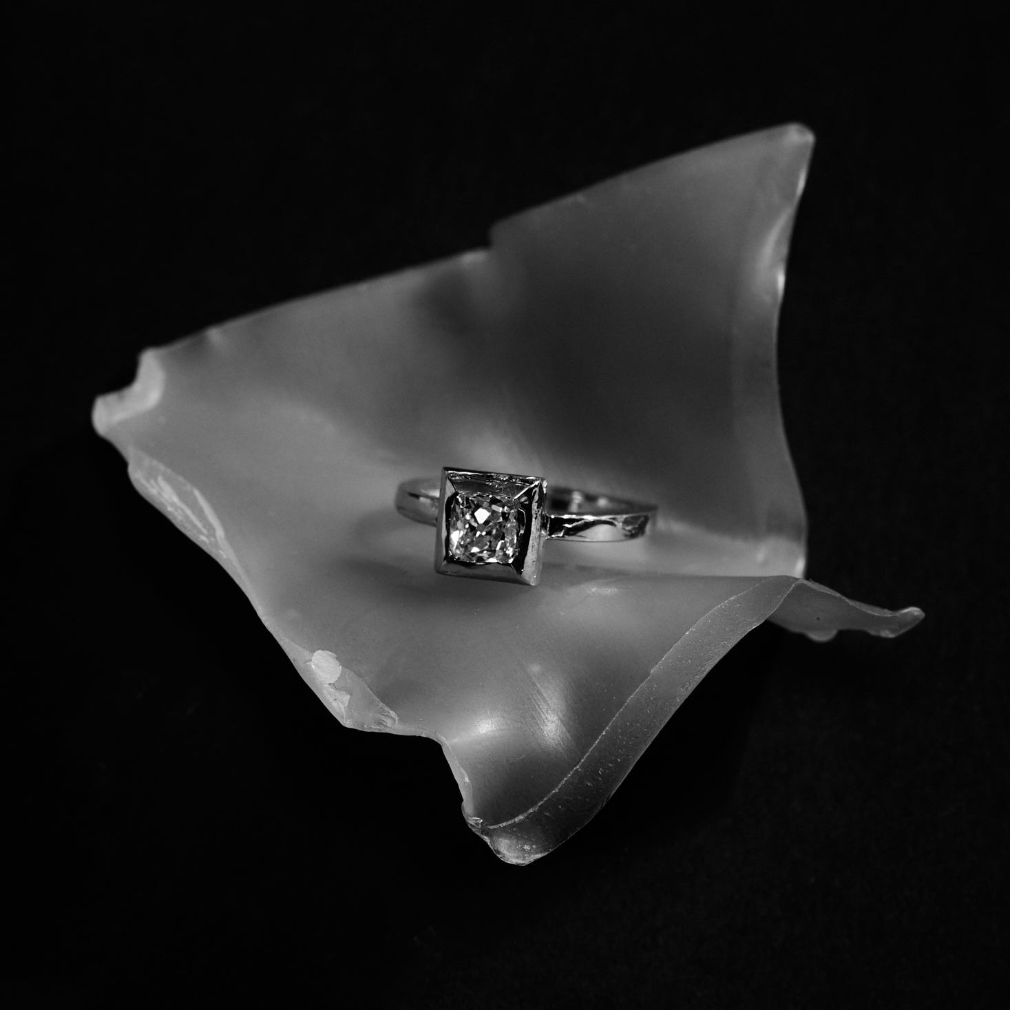 0.82ct Modern Antique Cut <br><b> We Are Arrow Ltd </b>| 5/ Modern Antique Rectangle Ring