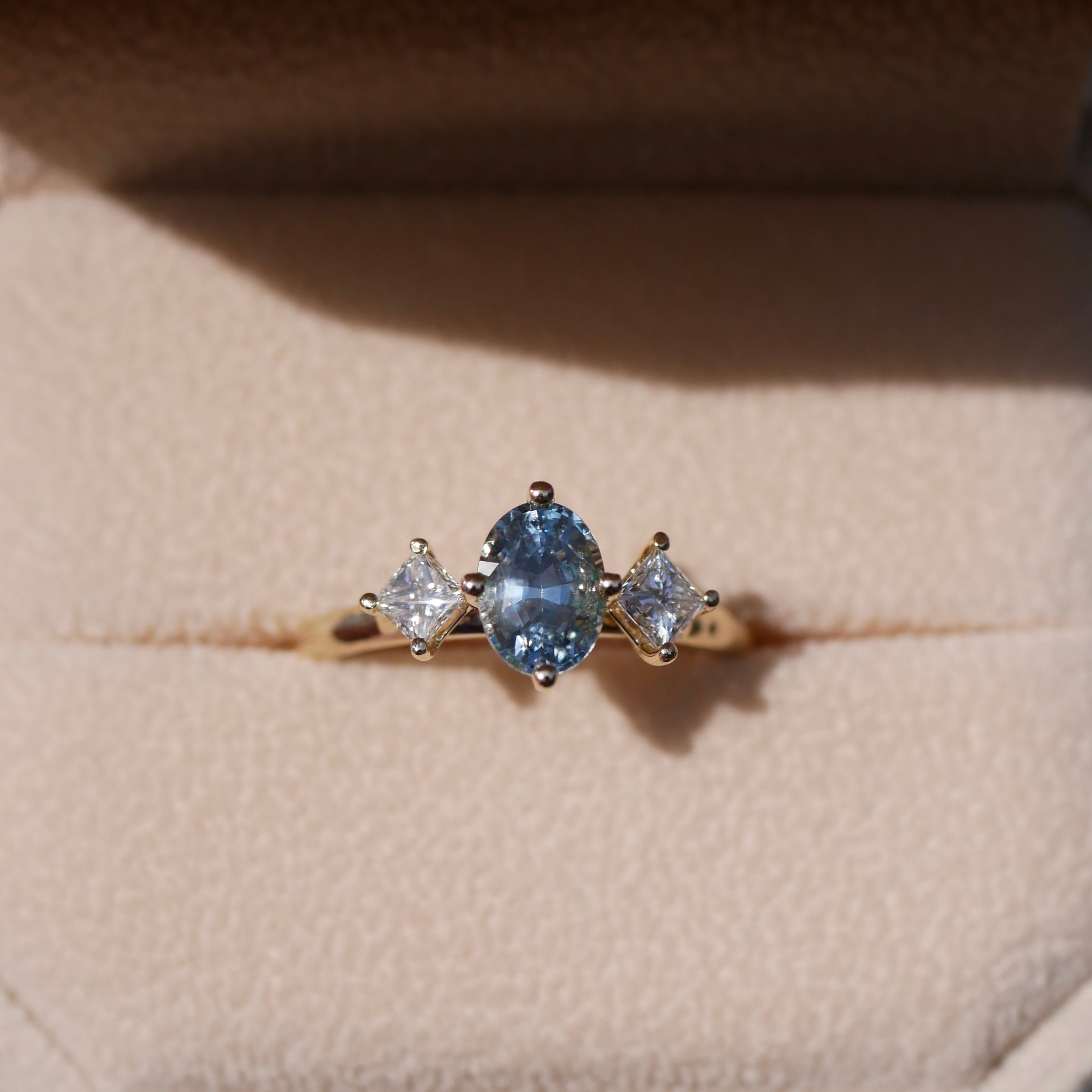 1.18ct Oval Brilliant Sapphire<br><b> Emily Warden Designs <b>| Sapphire Compass Ring