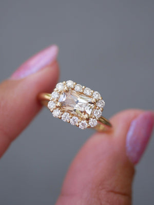 Peach Sapphire Diana Ring