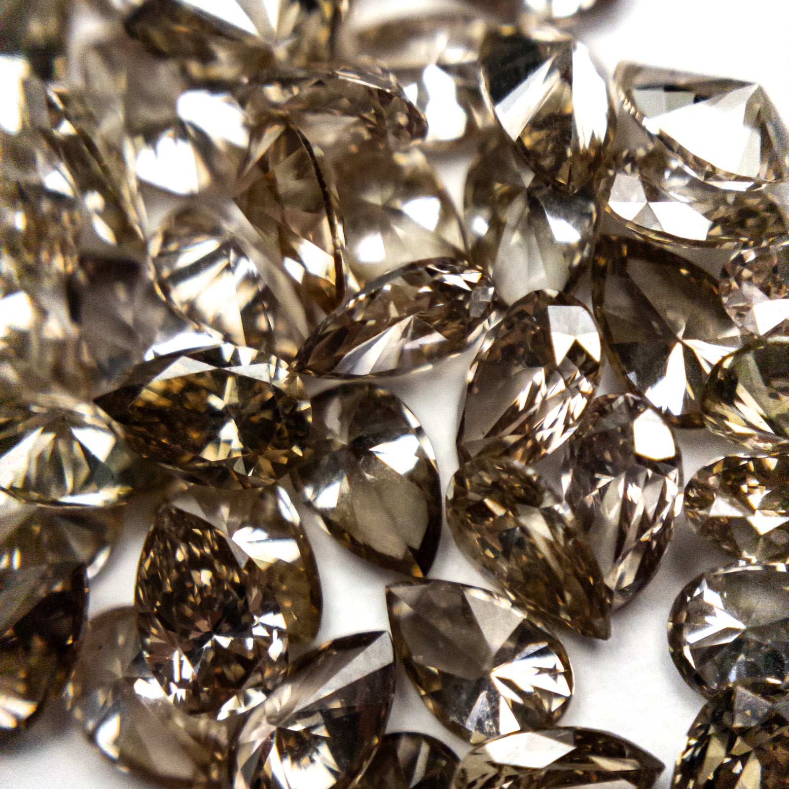 Canadian Champagne Pear Brilliant Cut Melee 🇨🇦