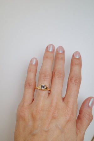 0.62ct Round Brilliant Sapphire <br><b>We Are Arrow</b> | Madagascan Sapphire Orb Ring