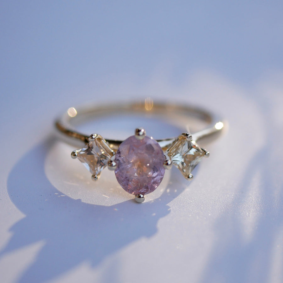0.89ct Oval Brilliant Sapphire<br><b> Emily Warden Designs <b>| Compass Sapphire Ring