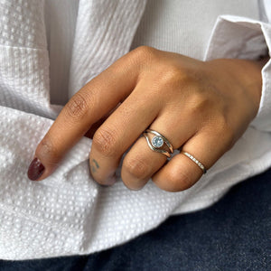 0.64ct Round Brilliant Sapphire <br><b> Pilar Agueci </b>| Camillia Ring No. 5