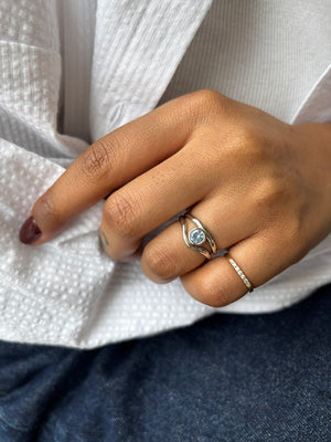 0.64ct Round Brilliant Sapphire <br><b> Pilar Agueci </b>| Camillia Ring No. 5