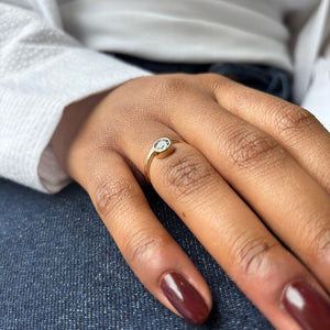 0.59ct Round Brilliant Sapphire <br><b> Pilar Agueci </b>| Camillia Ring No. 7