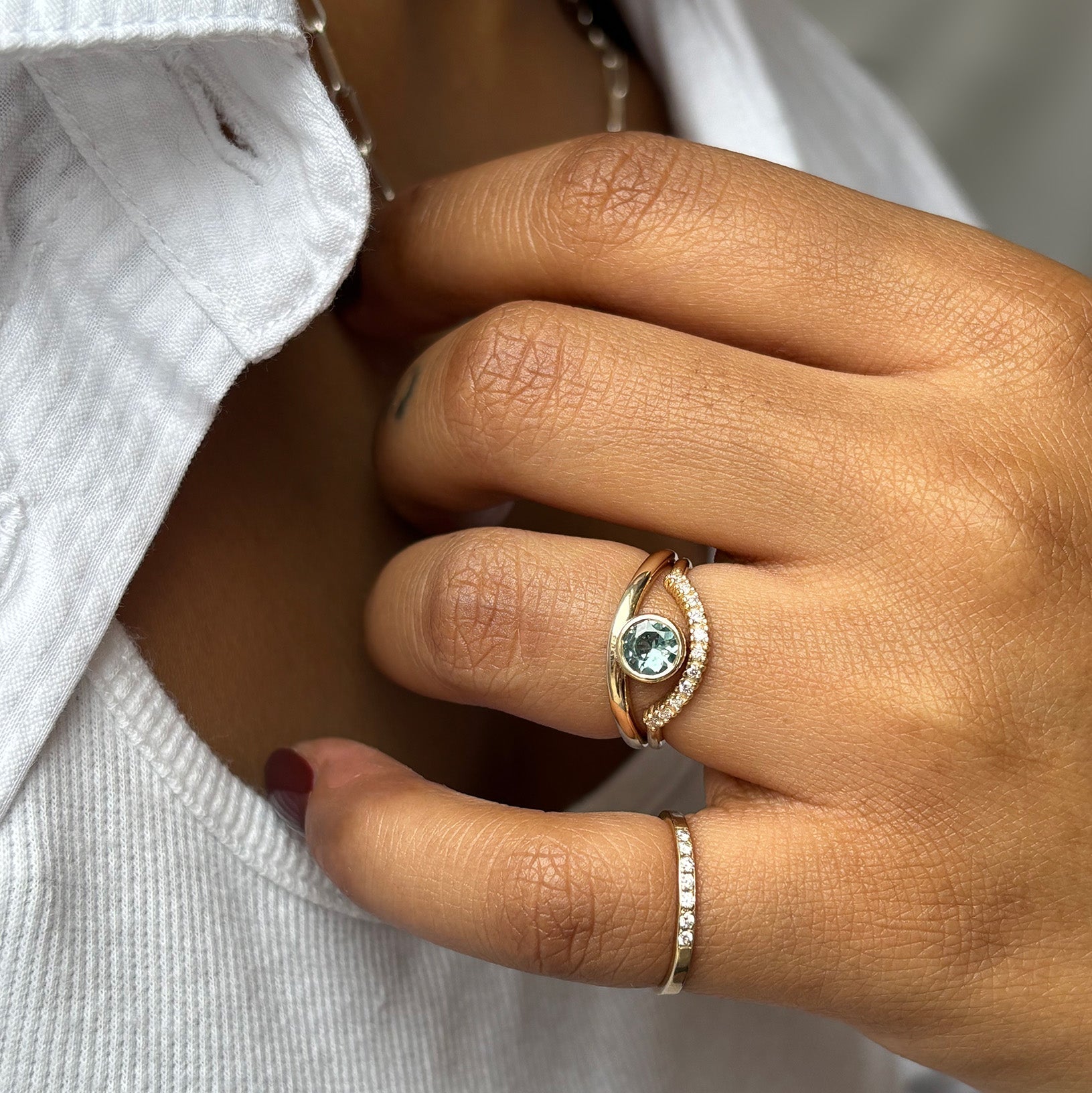 0.59ct Round Brilliant Sapphire <br><b> Pilar Agueci </b>| Camillia Ring No. 7