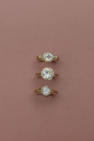0.87ct Carré Step Cut <br><b> Emily Warden Designs </b>| Split Shank Ring