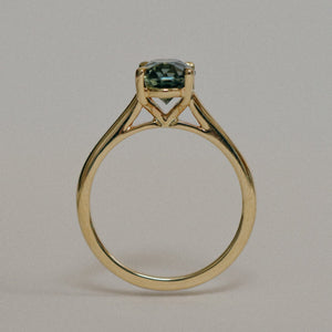2.25ct Oval Brilliant Sapphire <br><b>Foe & Dear</b> | Villa Ring