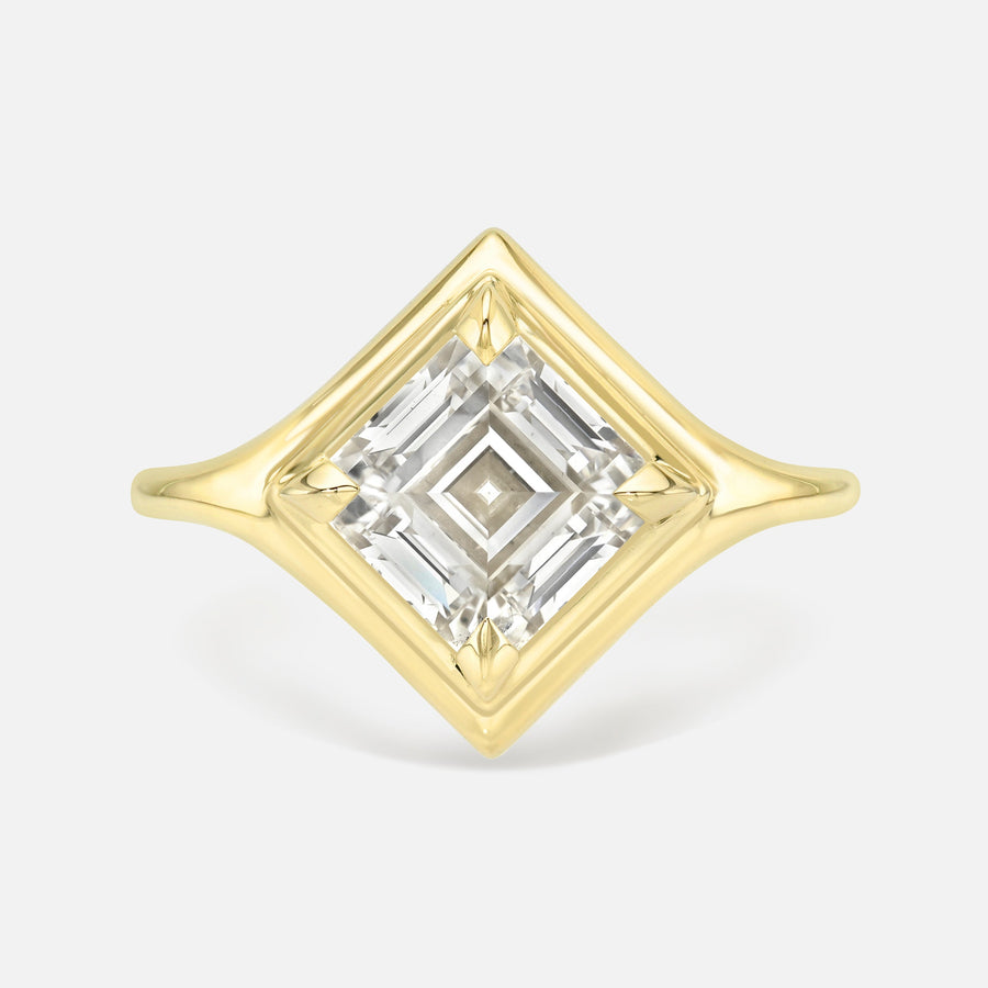 2.72ct Carré Step Cut <br><b> Maggi Simpkins </b> | Carré Skinny Signet Ring