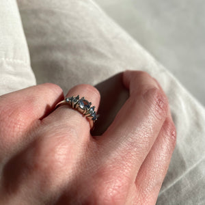 0.55ct Round Brilliant Sapphire <br><b> Pilar Agueci </b>| Judee Ring No. 2