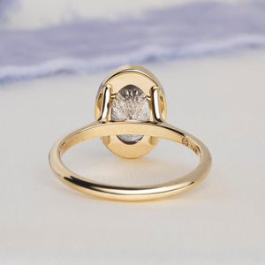 Oval Brilliant Salt & Pepper Diamond Magda Ring