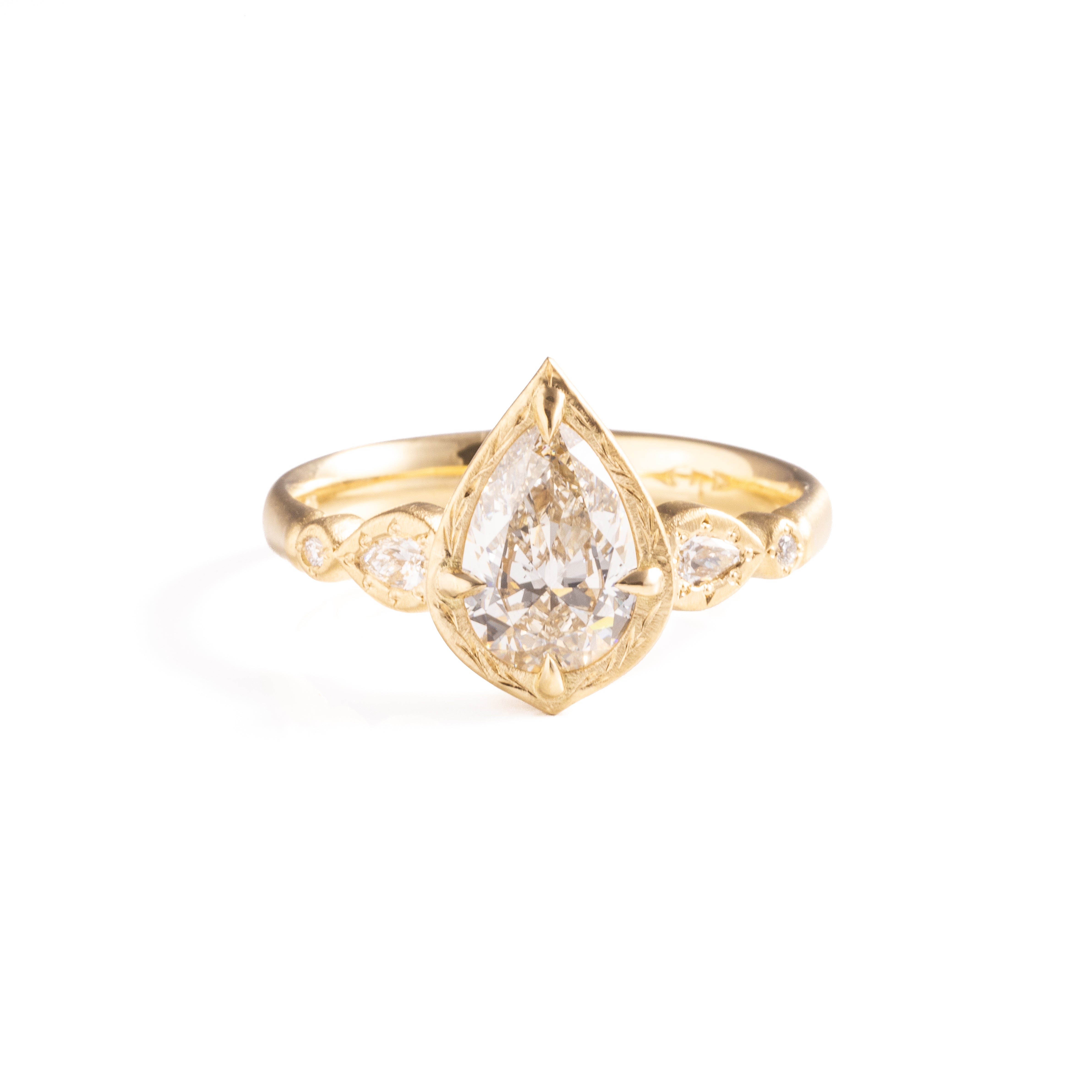 1.01ct GIA VVS1 L Pear Brilliant<br><b> Adel Chefridi</b> | Summer Lotus Ring