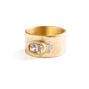 1.01ct GIA VS2 Y-Z Oval Brilliant<br><b> Ananda Khalsa </b>| 18K Yellow Gold Hammered Ring