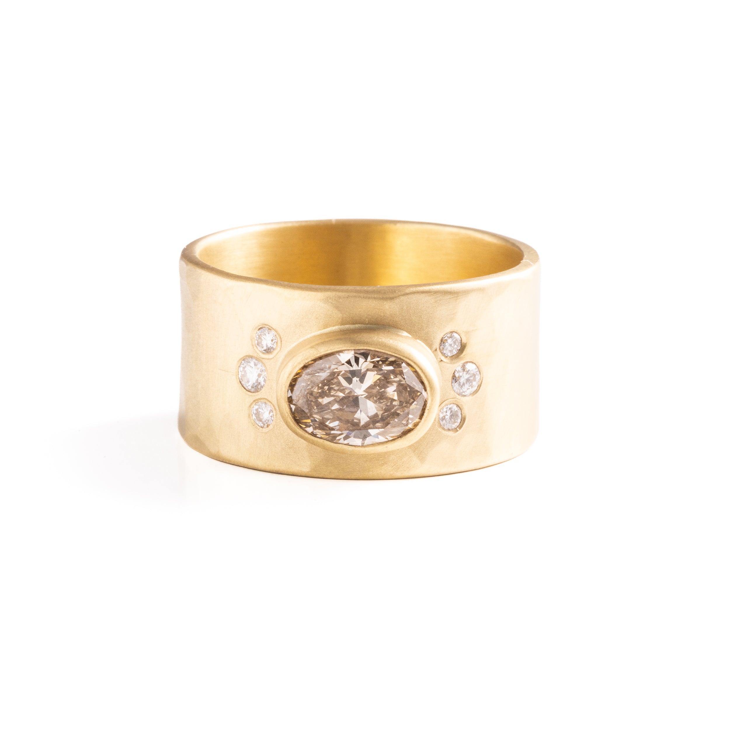 1.01ct GIA VS2 Y-Z Oval Brilliant<br><b> Ananda Khalsa </b>| 18K Yellow Gold Hammered Ring
