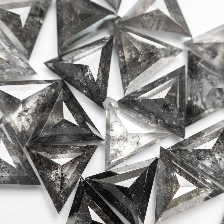 Salt and Pepper Triangle Rosecut Melee