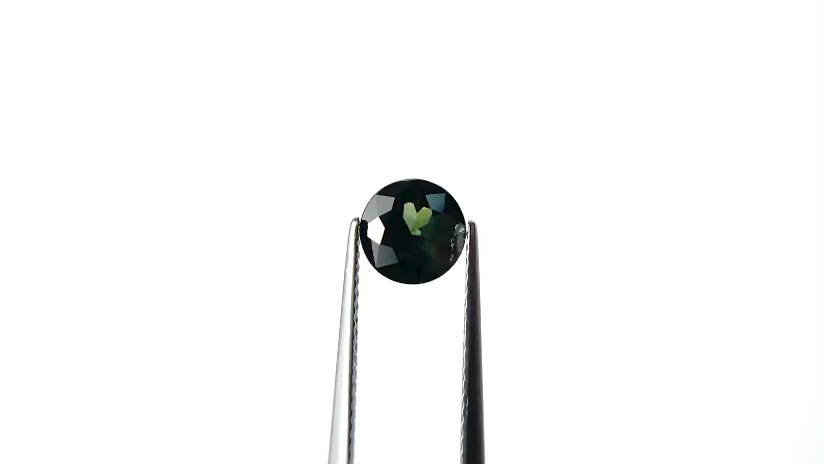 1.49ct 7.00x7.12x4.08mm Round Brilliant Sapphire 23810-02