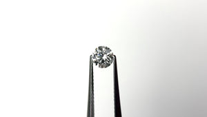 0.49ct 5.06x5.04x3.17mm VS2 G Round Brilliant 27132-01