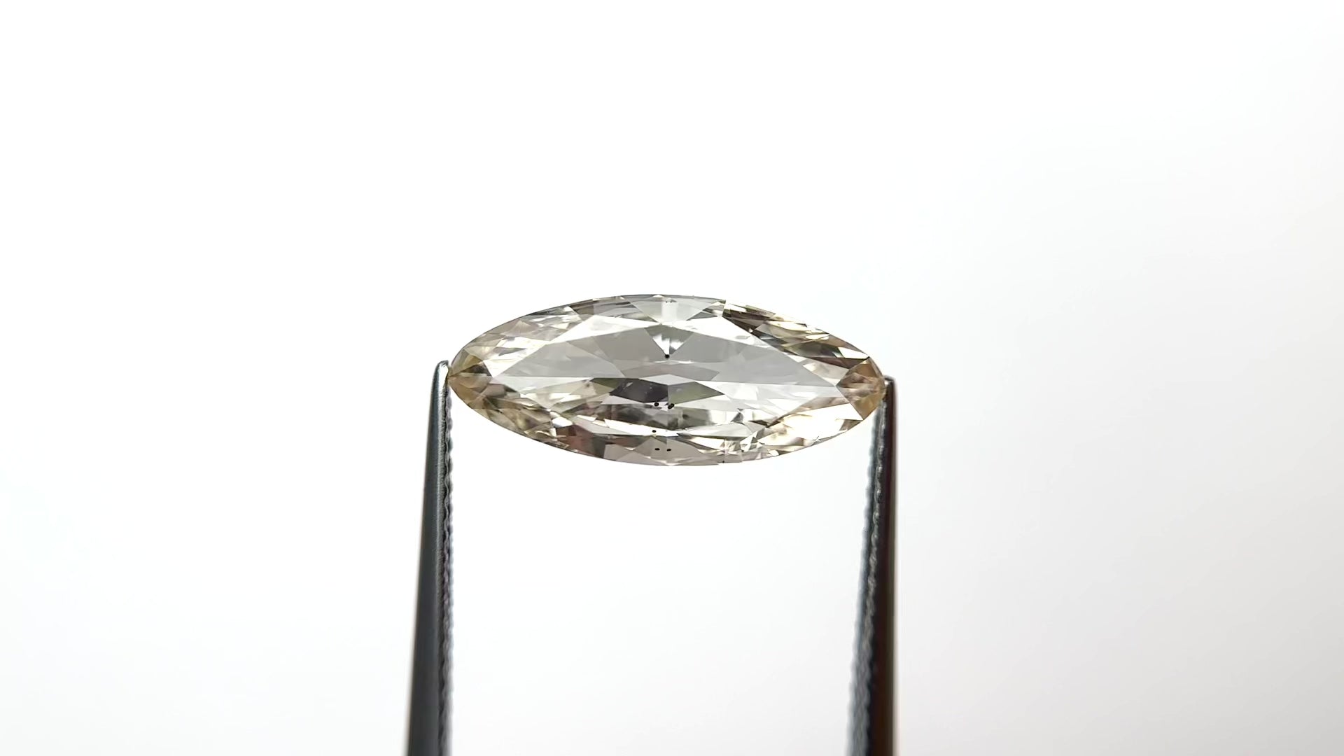 2.72ct 17.65x6.98x2.94mm GIA SI1 S-T Modern Antique Moval Brilliant 27760-01