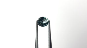 0.96ct 6.46x5.52x3.35mm Oval Brilliant Sapphire 26161-03