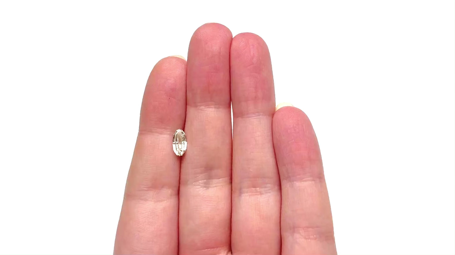 D16716  - 0.80ct 8.85x4.60x2.36mm SI2 Q-R Geo Oval Step Cut 🇿🇦 27526-02