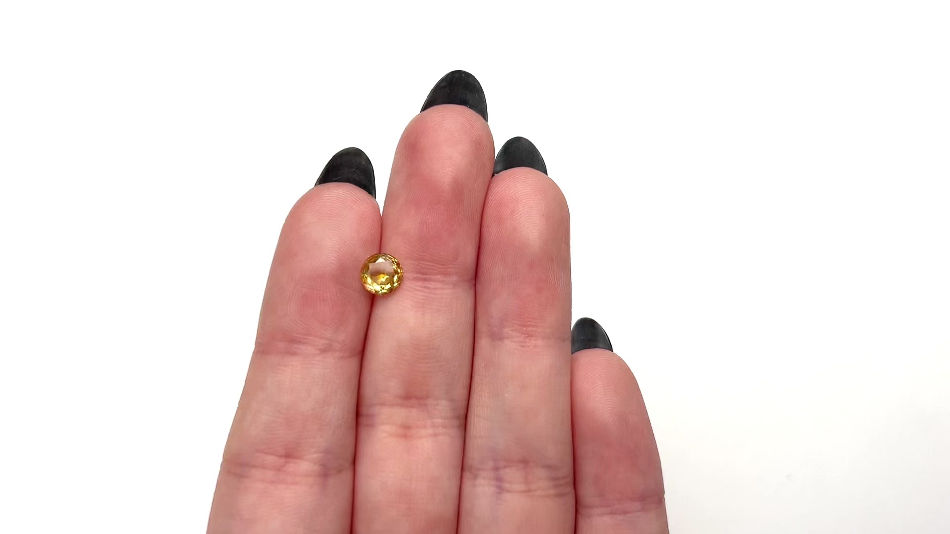 0.85ct 6.18x6.18x2.96mm Round Brilliant Sapphire 26696-01