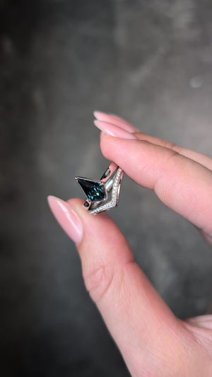 1.43ct Kite Step Cut Sapphire <br><b> H&F Jewellery </b>| Abyss Ring