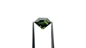 2.61ct 7.85x11.60x5.11mm Shield Step Cut Sapphire 26726-03