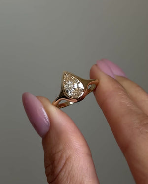 1.50ct Pear Brilliant <br><b> Maggi Simpkins </b> | Pear Skinny Signet Ring